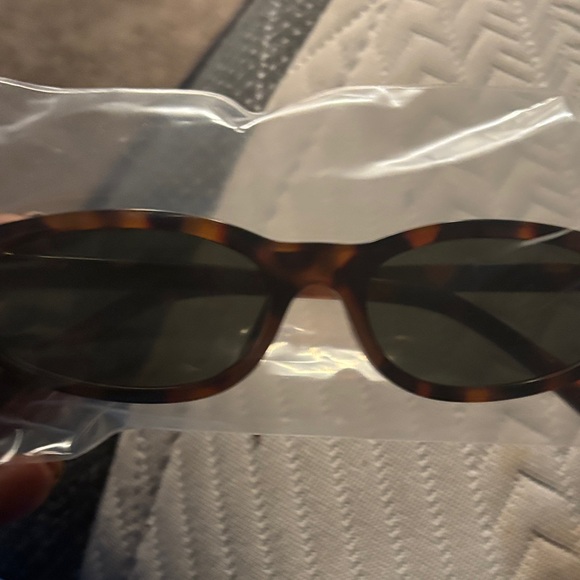 Miu Miu Pink Sunglasses Case - Picture 2 of 4